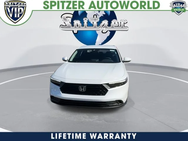 New 2026 Platinum White Pearl Honda LX image 3