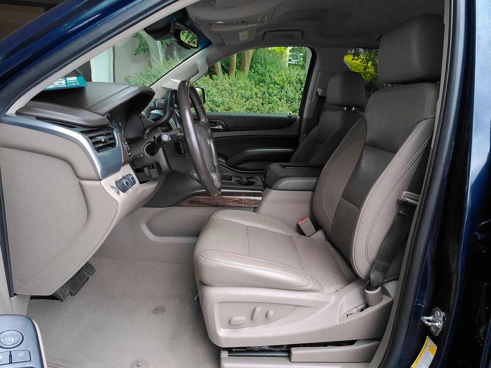 Used 2019 Blue Chevrolet LT image 9