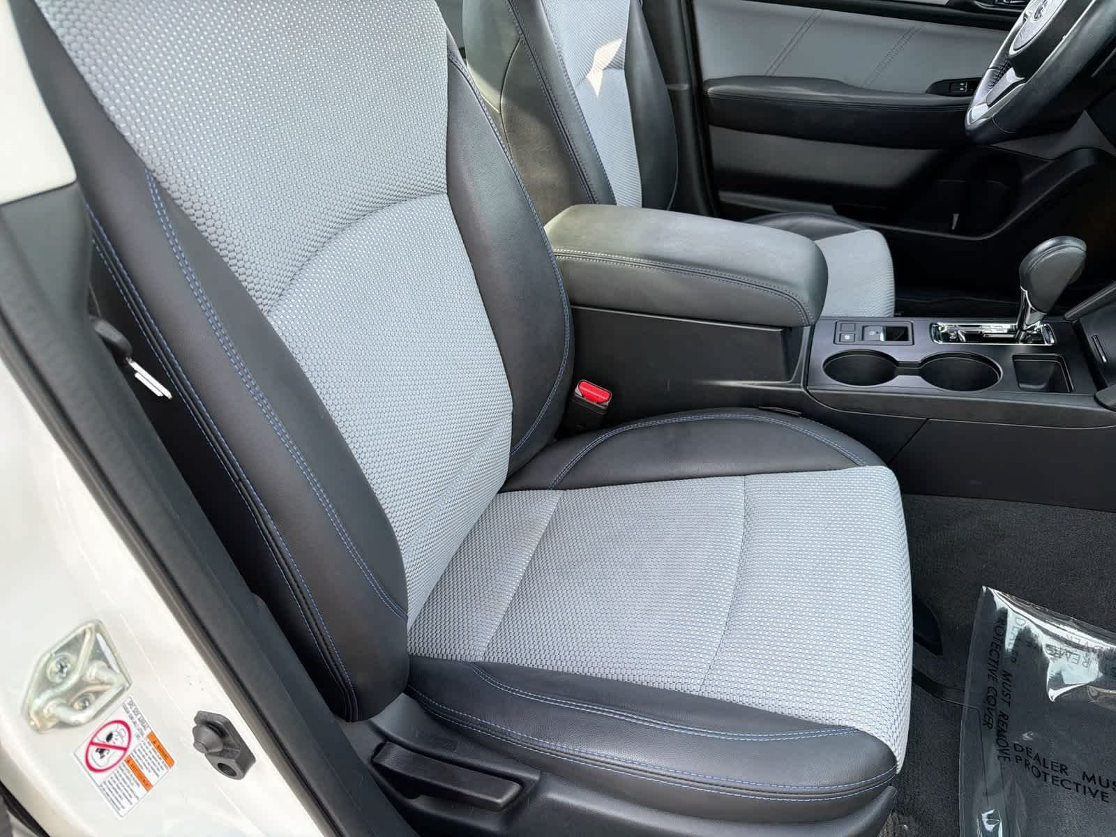 Used 2018 White Subaru Sport image 23