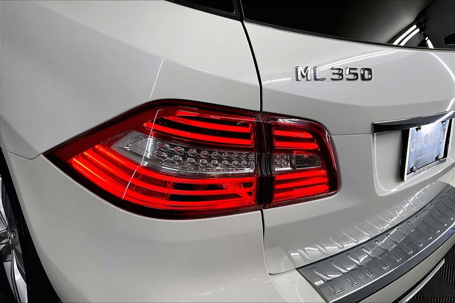 Used 2012 Arctic White Mercedes-Benz ML 350 image 28
