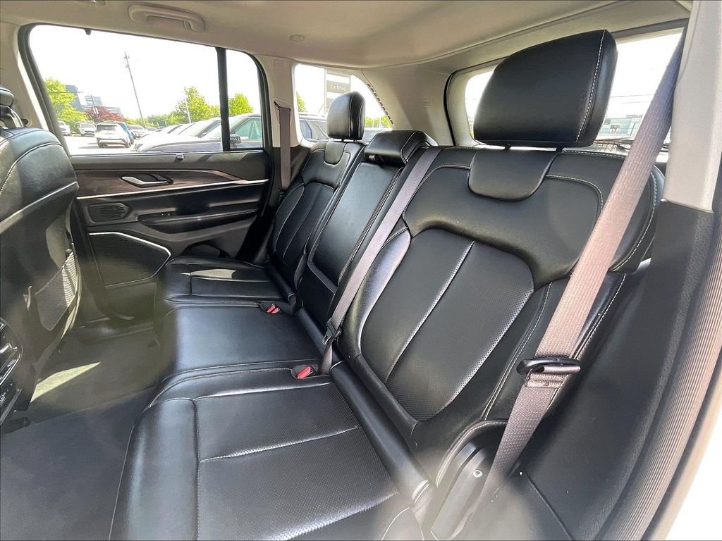 Used 2023 White Jeep 4xe image 15