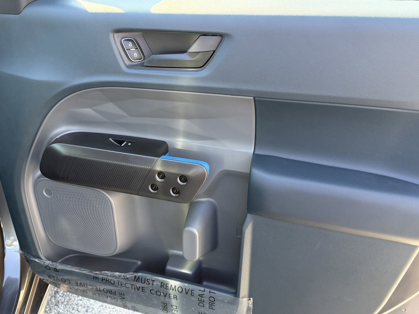 New 2026 Carbonized Gray Metallic Ford Lobo™ image 10