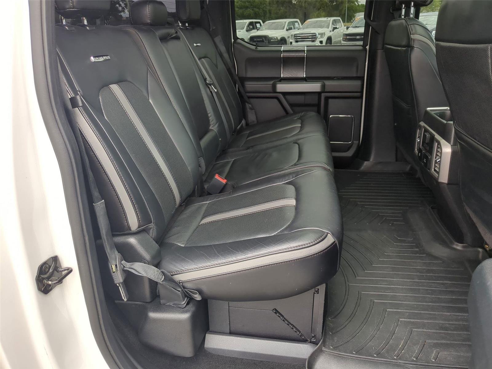 Used 2019 White Platinum Metallic Tri-Coat Ford Platinum image 32