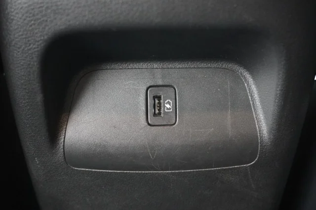 Used 2025  Nissan SV image 17