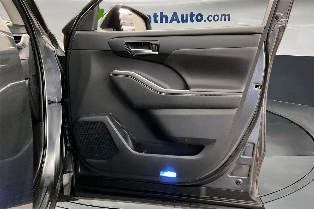 Certified Used 2020 Gray Toyota XLE image 29