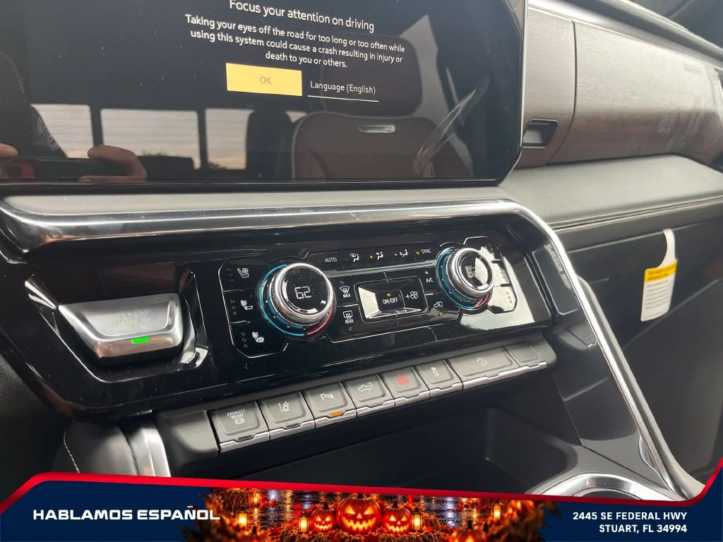 New 2026 Glacier White Tricoat GMC Denali Ultimate image 29