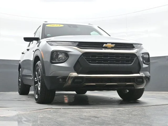 Used 2023 Gray Chevrolet ACTIV image 22