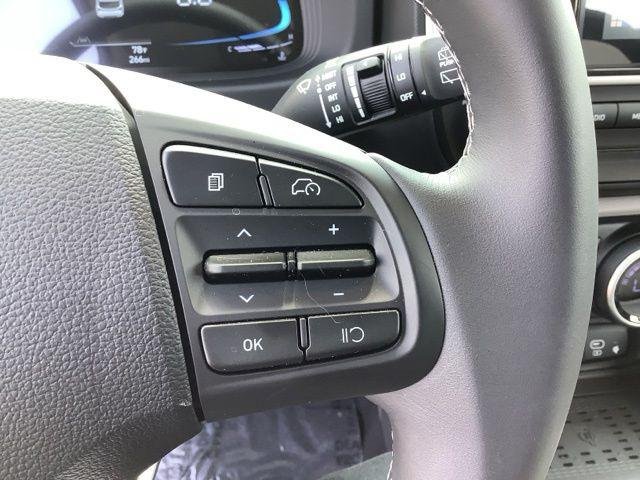 New 2026 Onyx Black Hyundai SEL image 30
