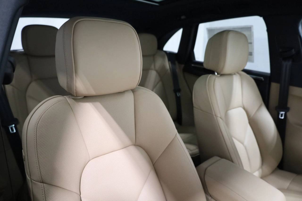 Used 2026 White Porsche  image 22