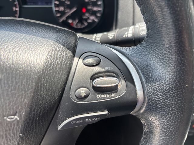 Used 2019 Gray Nissan SV image 18