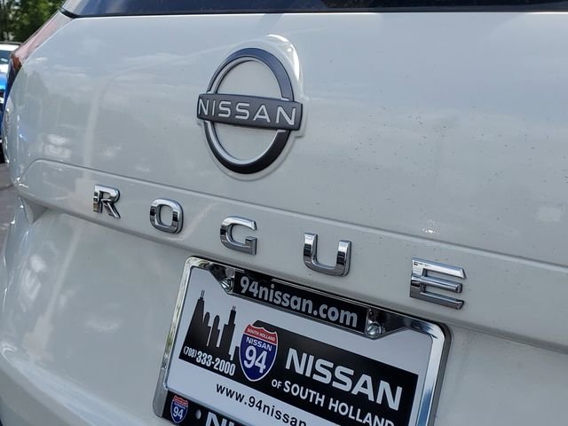 2022 Nissan Rogue SV - Photo 6