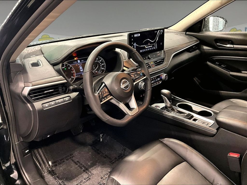 Used 2023 Black Nissan 2.5 SL image 11