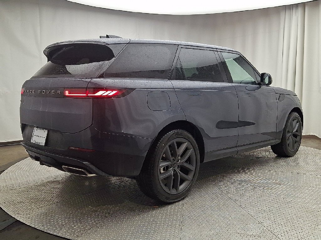 New 2026 Varesine Blue Land Rover SE image 3