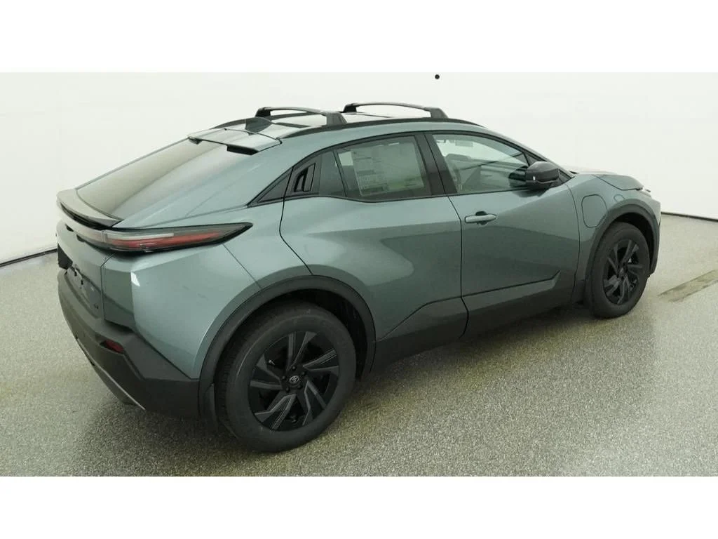 New 2026 Overcast Toyota SE image 31