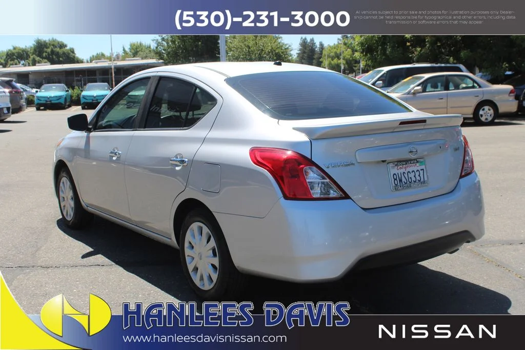 Used 2019 Silver Nissan 1.6 SV image 9