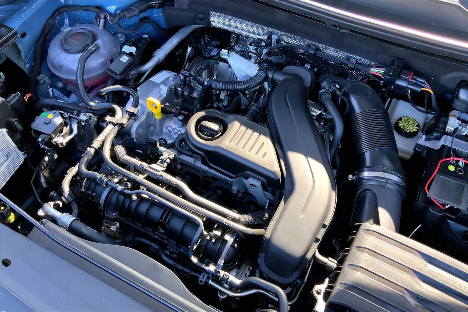 New 2026 Monterey Blue Pearl Volkswagen SE image 17