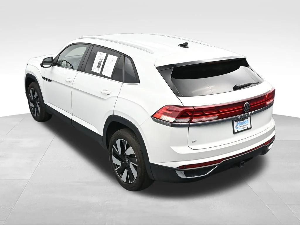 2025 Volkswagen Atlas Cross Sport SE w/Tech - Photo 31