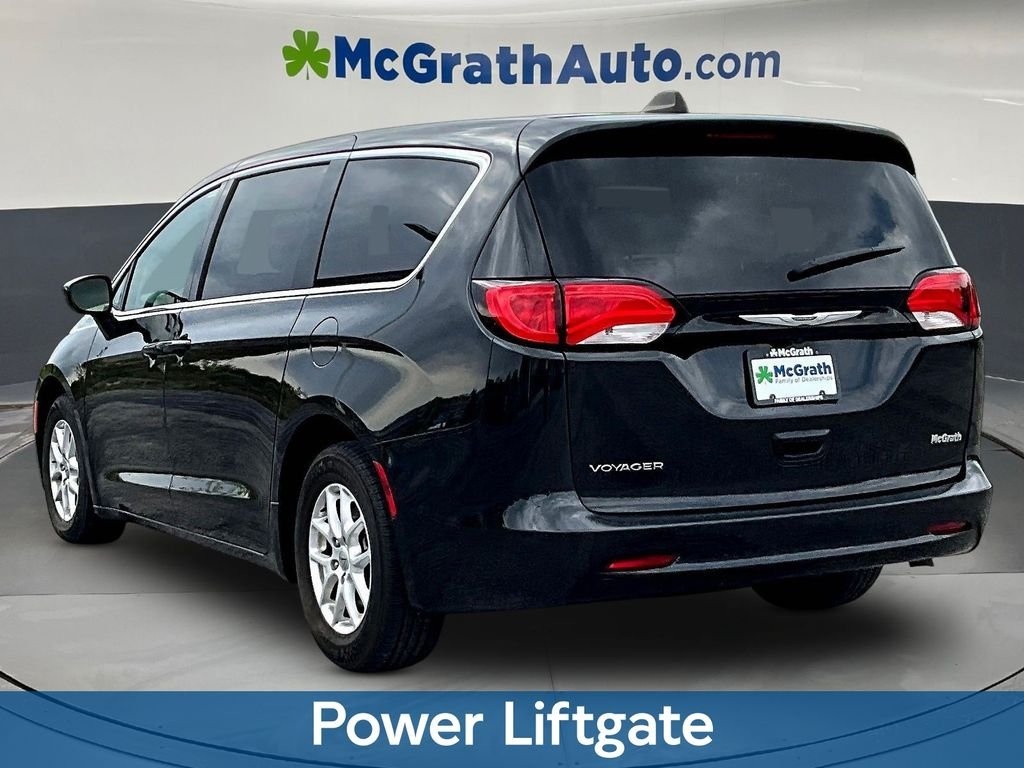 Used 2023 Black Chrysler LX image 5
