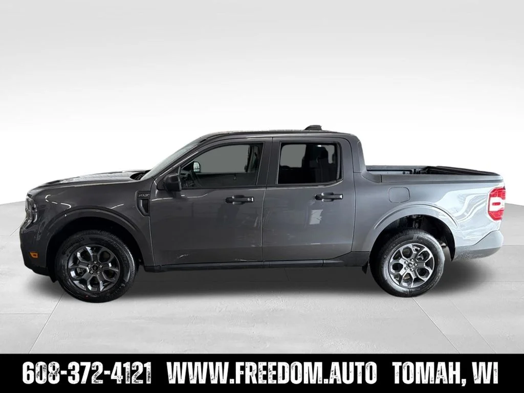 New 2026 Carbonized Gray Metallic Ford XLT image 3