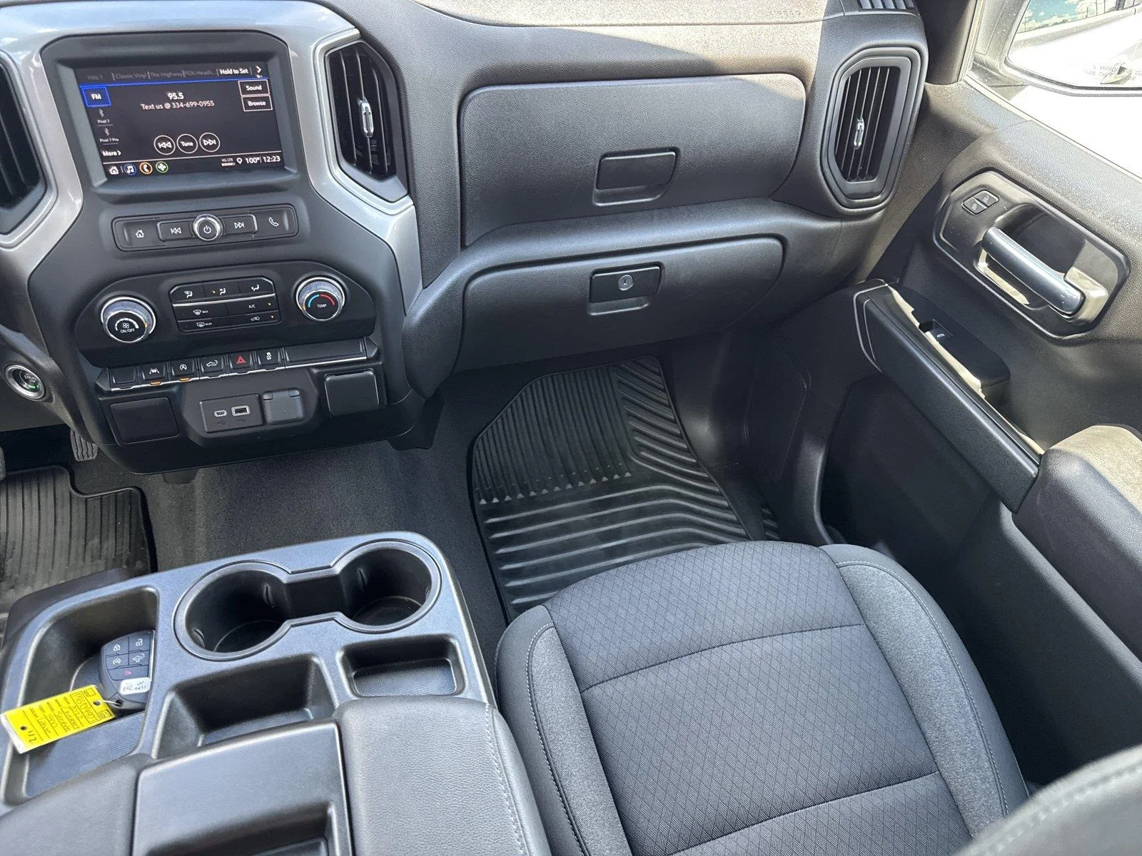 Used 2022 Summit White Chevrolet Custom image 16