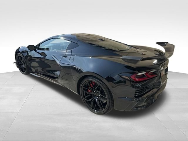 Used 2025 Black Chevrolet Z06 image 21