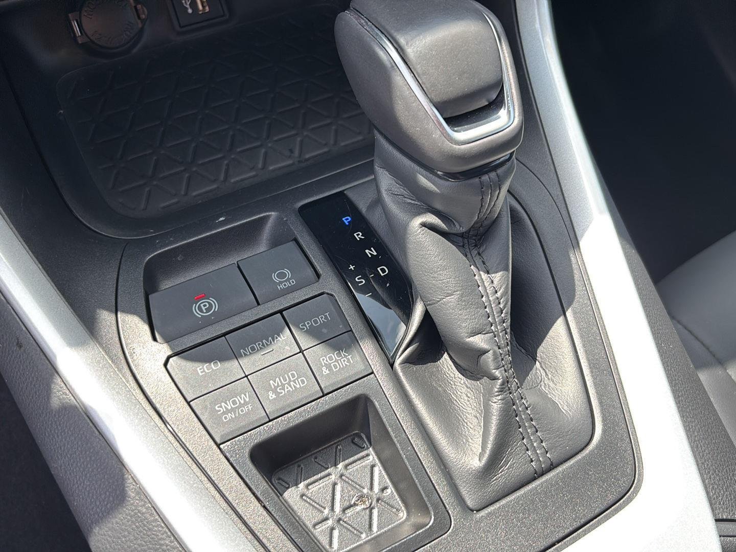 Used 2024 Blueprint Toyota XLE Premium image 24