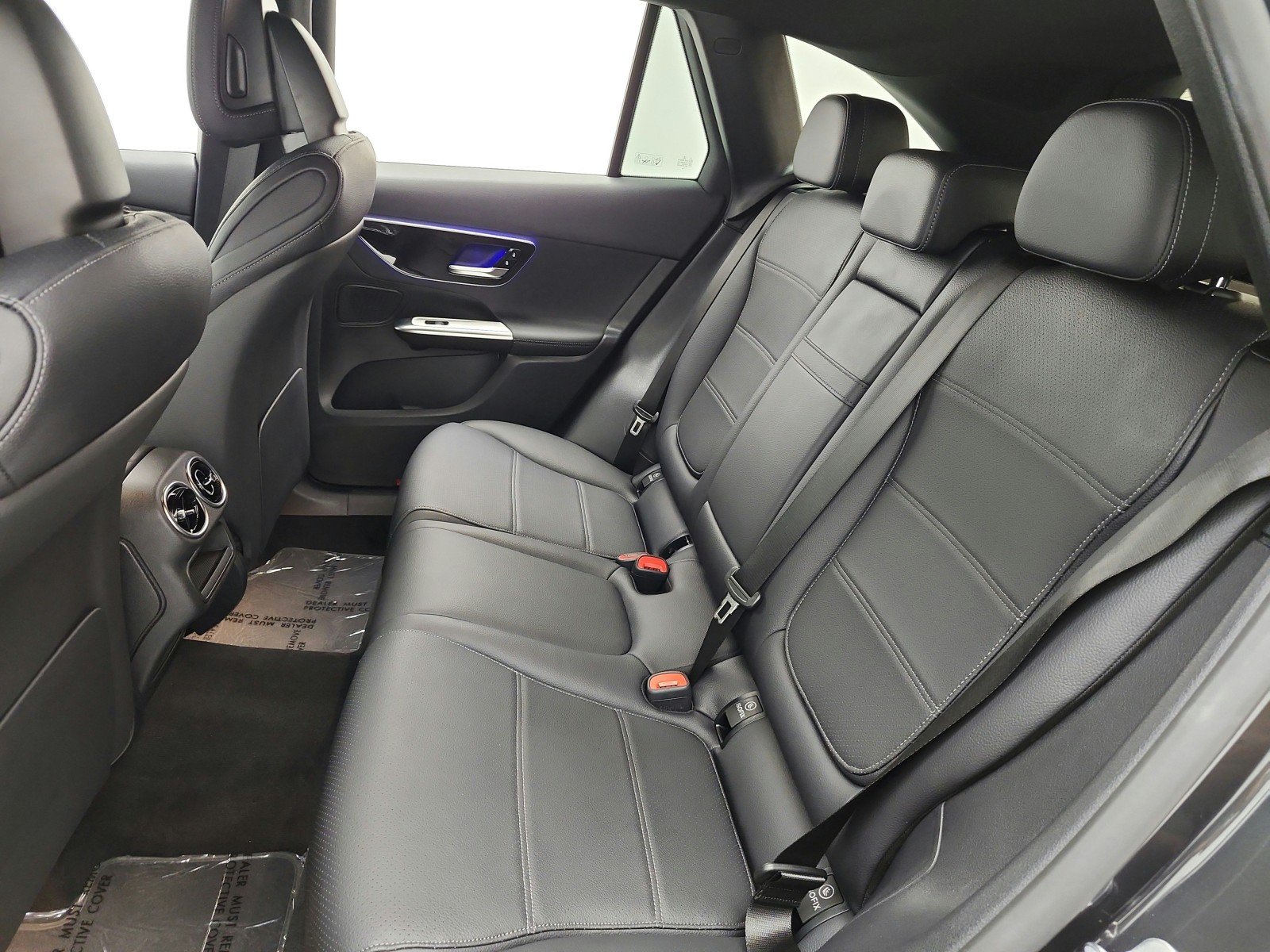 Certified Used 2026 Graphite Grey Metallic Mercedes-Benz GLC 300 SUV image 13