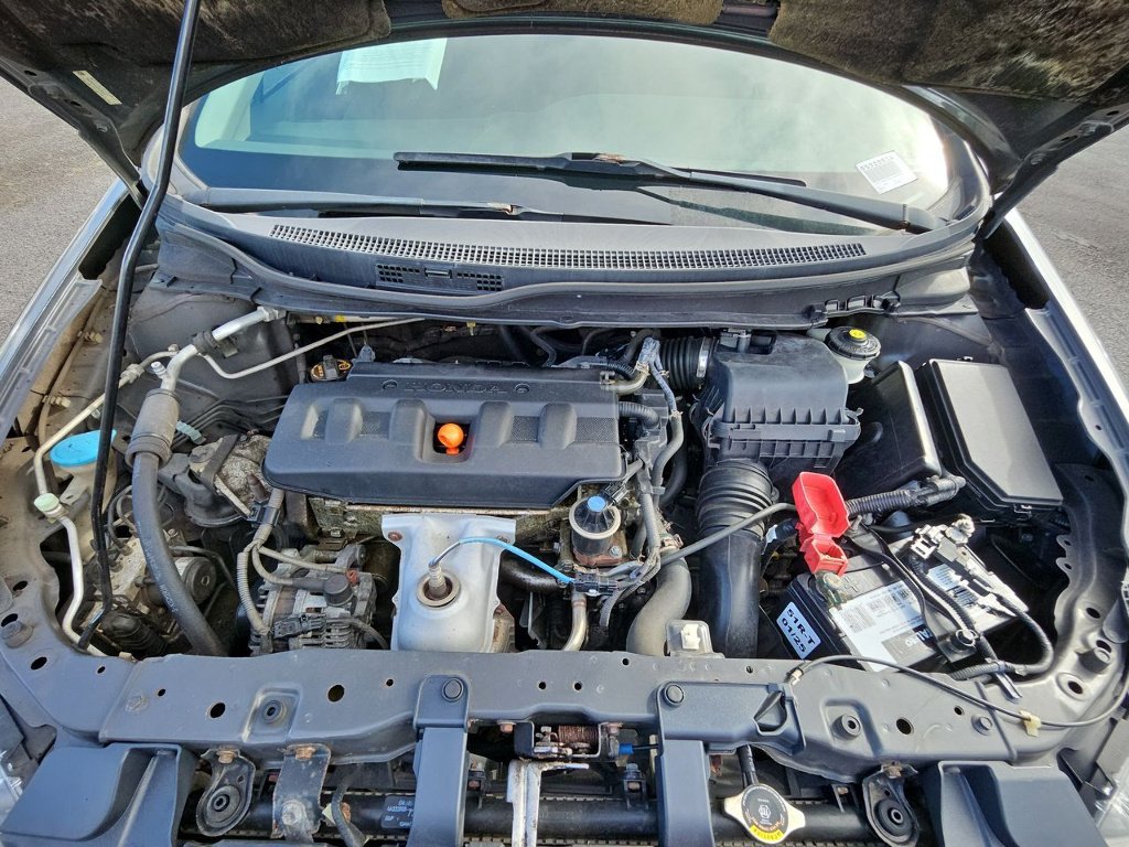 Used 2012  Honda LX image 18