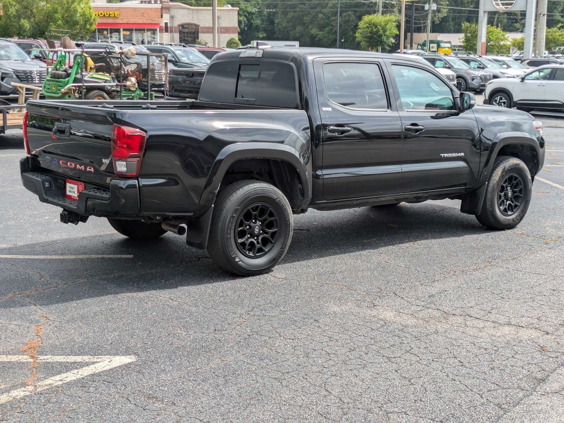 Used 2022 Black Toyota SR5 image 3