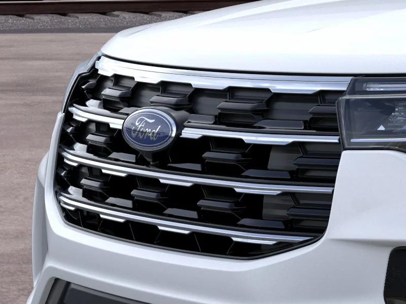 New 2026 Star White Metallic Tri-Coat Ford Active image 17
