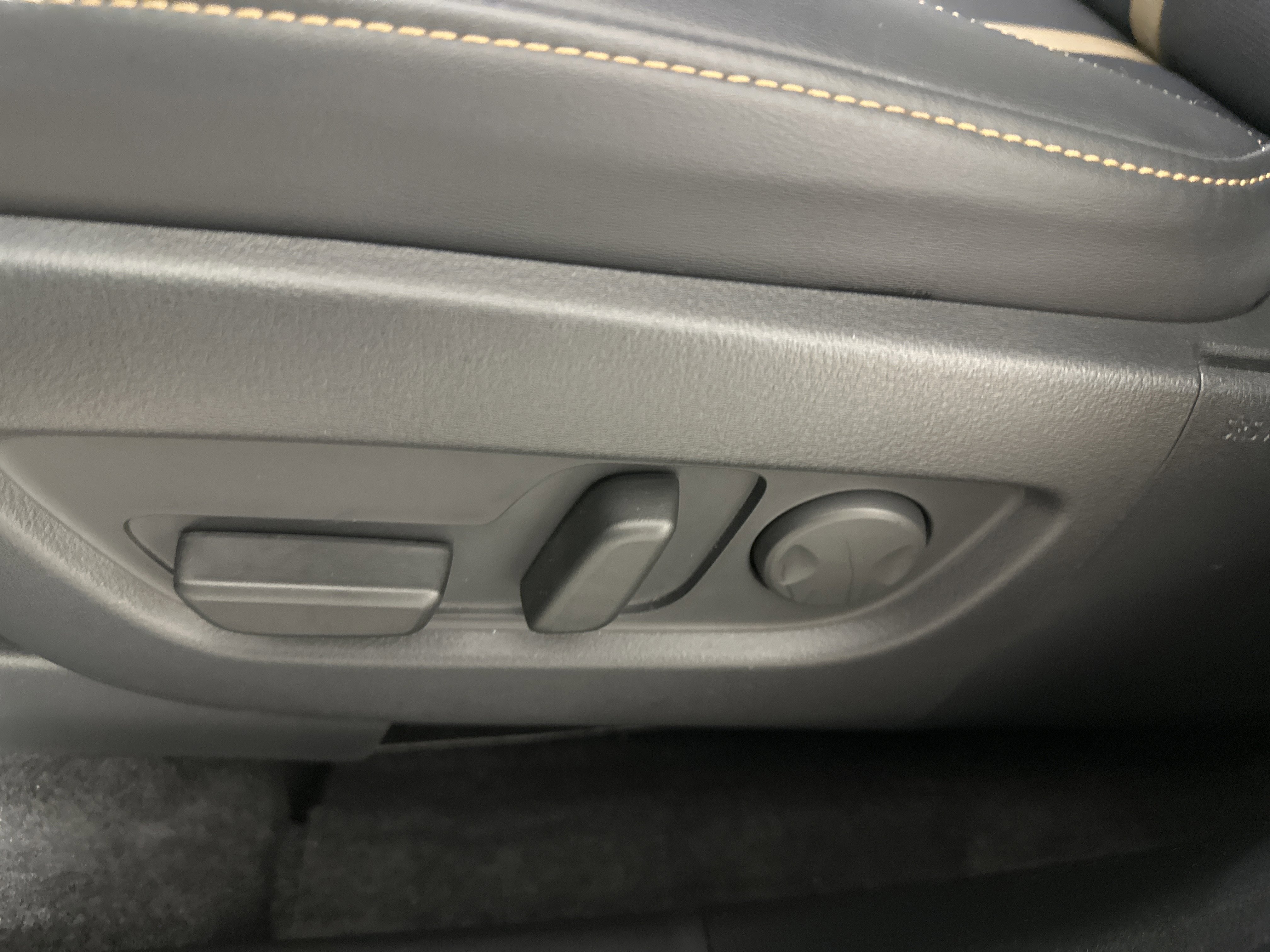 2025 Mazda CX-70 Premium Plus Package - Photo 10