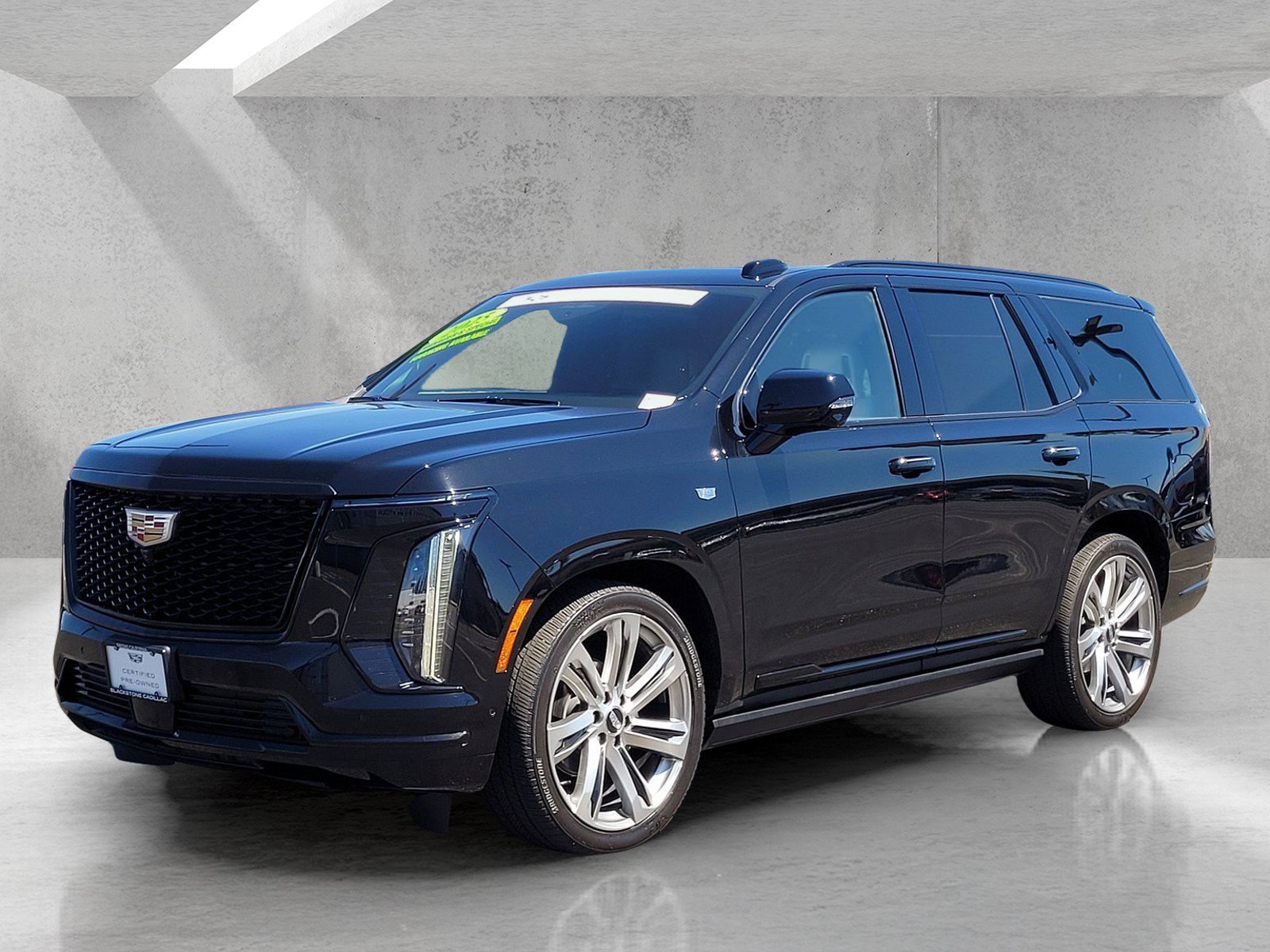 Certified Used 2025 Black Raven Cadillac Sport Platinum image 9