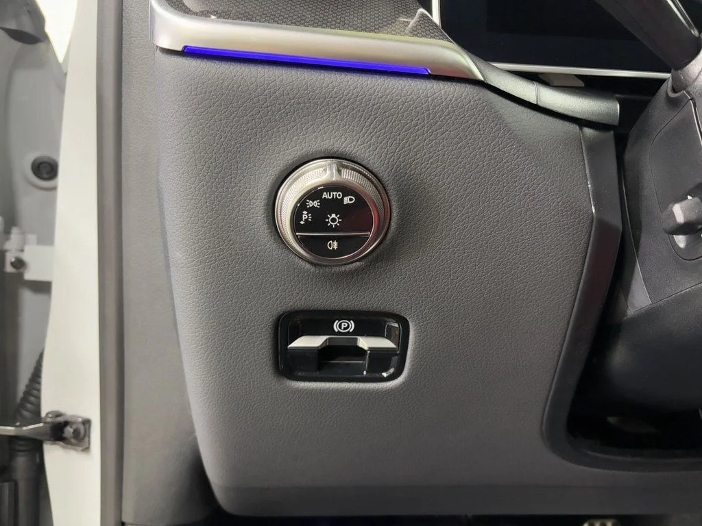 Certified Used 2026  Mercedes-Benz GLC 300 Coupe image 10