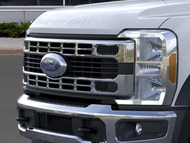 2025 Ford F-600 Super Duty Chassis Cab XL - Photo 17