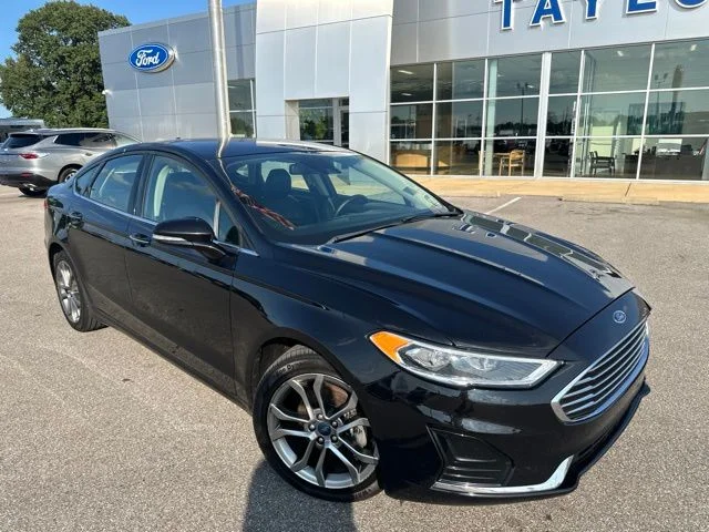 Used 2020 Agate Black Metallic Ford SEL image 6
