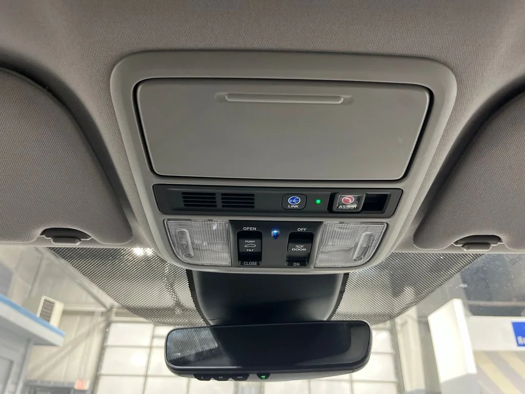 2024 Honda Odyssey Touring - Photo 28