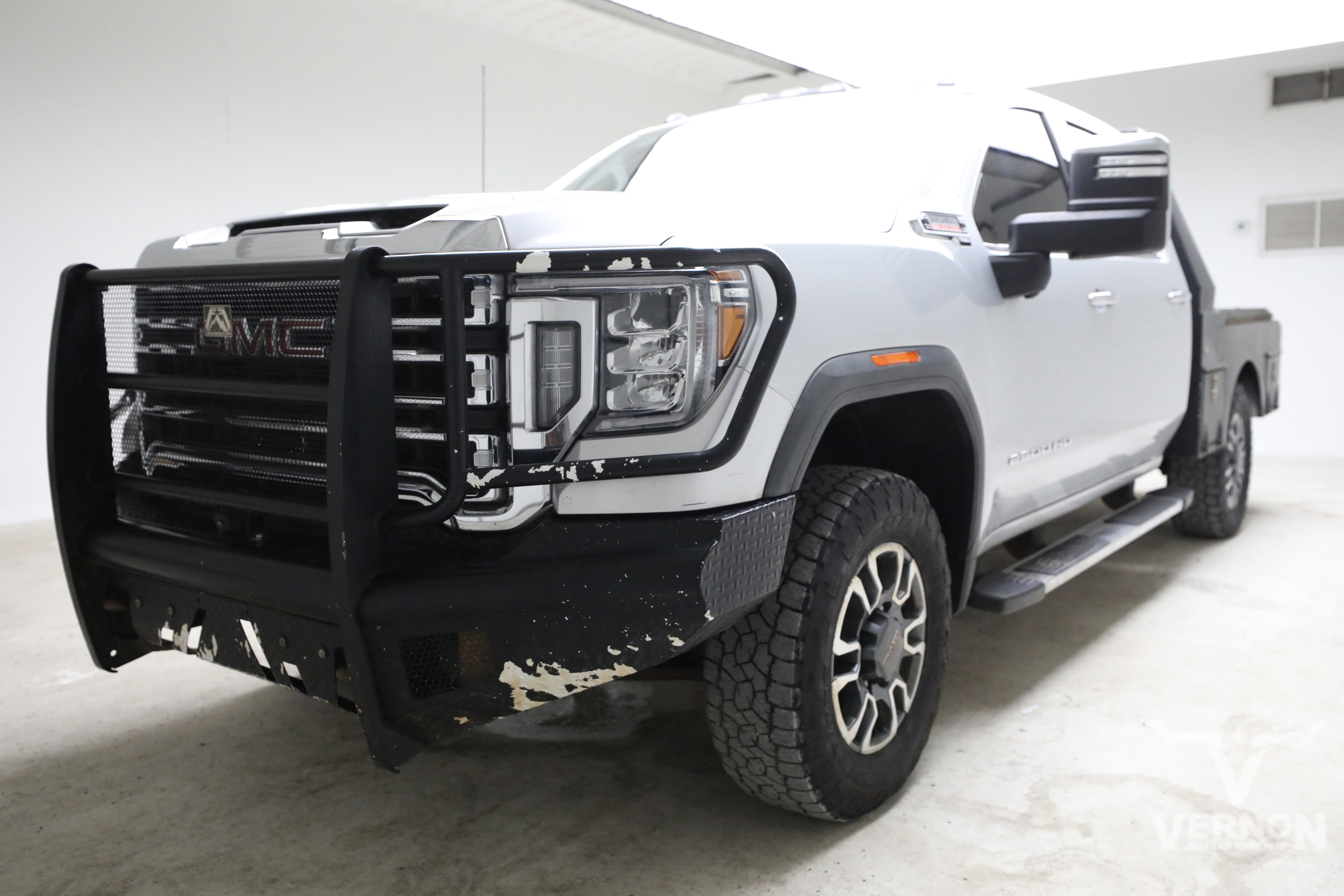 2022 GMC Sierra 4WD Crew Cab Standard Box SLT's photo