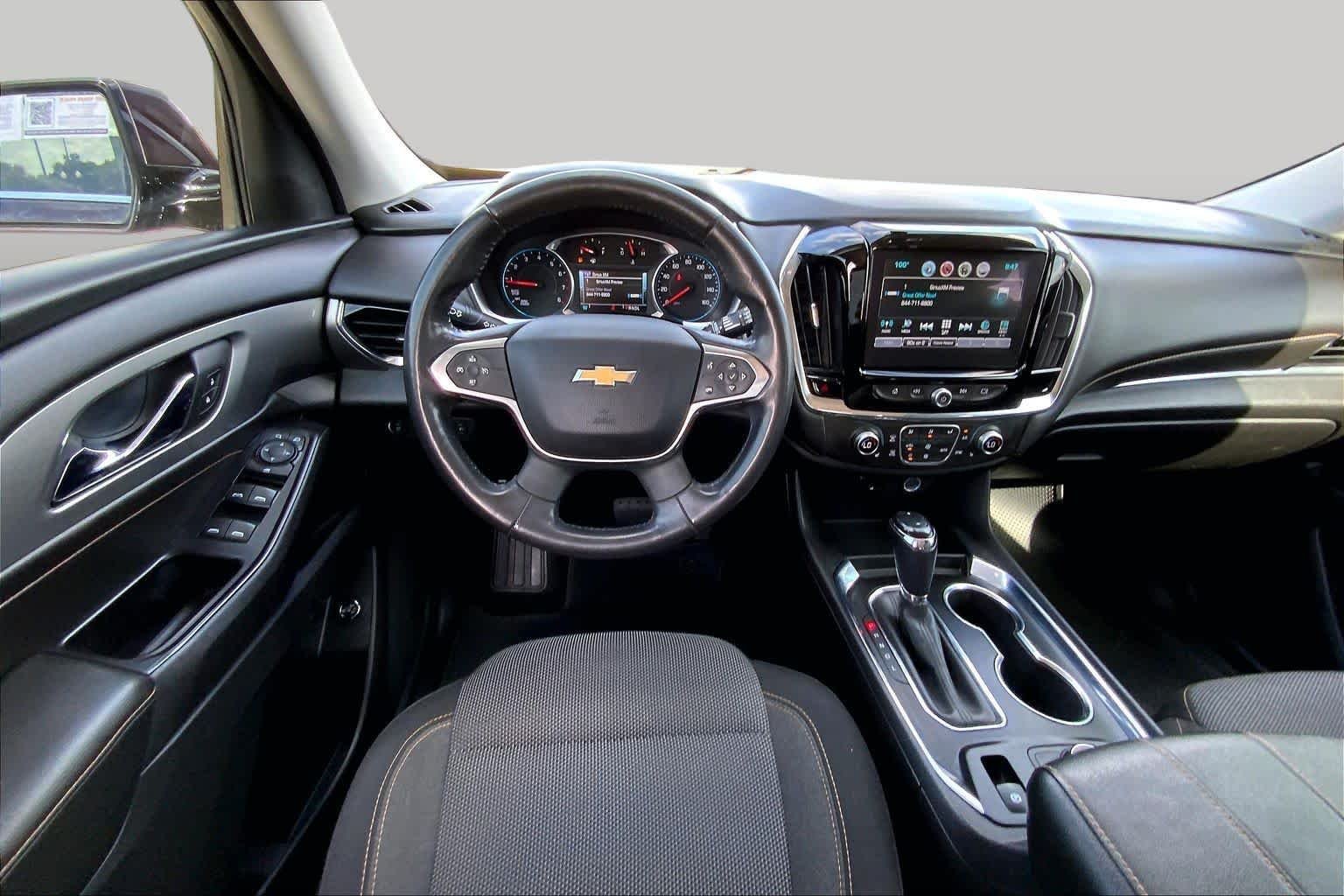 Used 2018 Black Currant Metallic Chevrolet LT Cloth image 6
