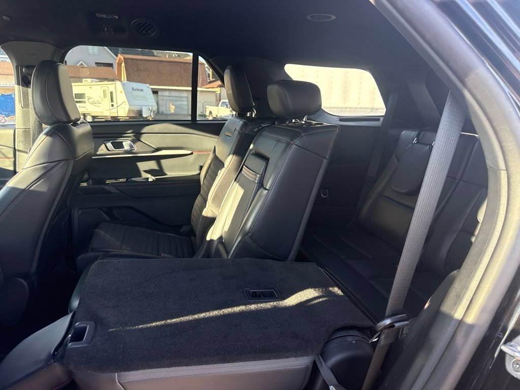 Used 2025 Black Metallic Ford ST-Line image 20