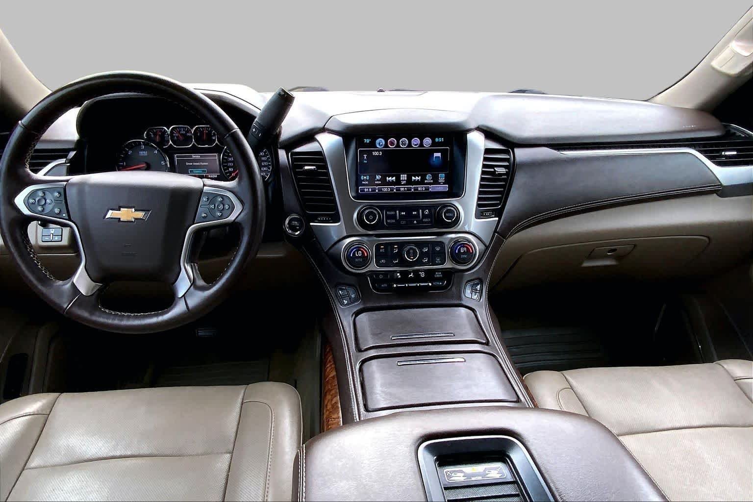 Used 2016 Iridescent Pearl Tricoat Chevrolet LTZ image 15
