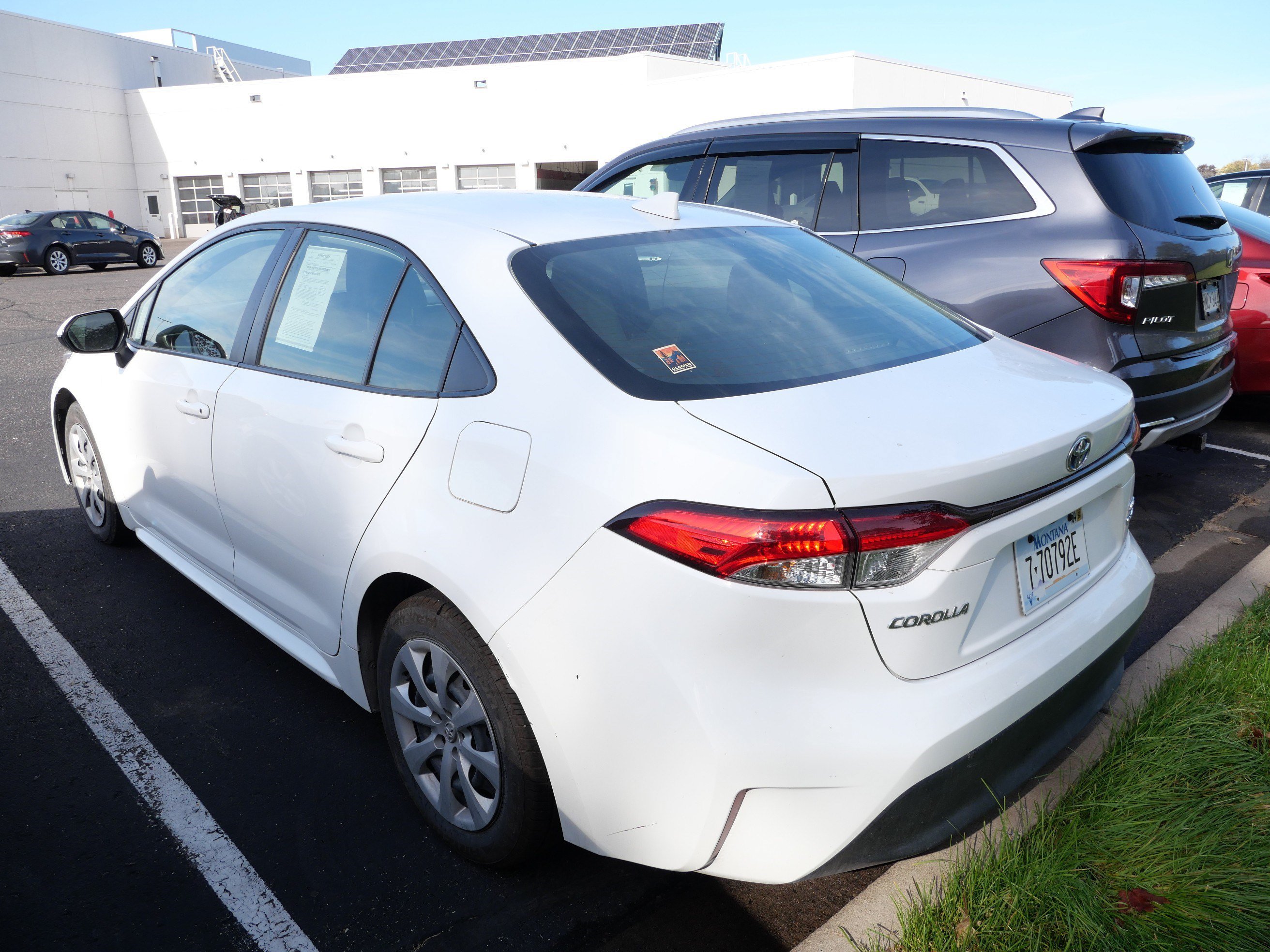 Used 2025 Ice Cap Toyota Hybrid LE image 8