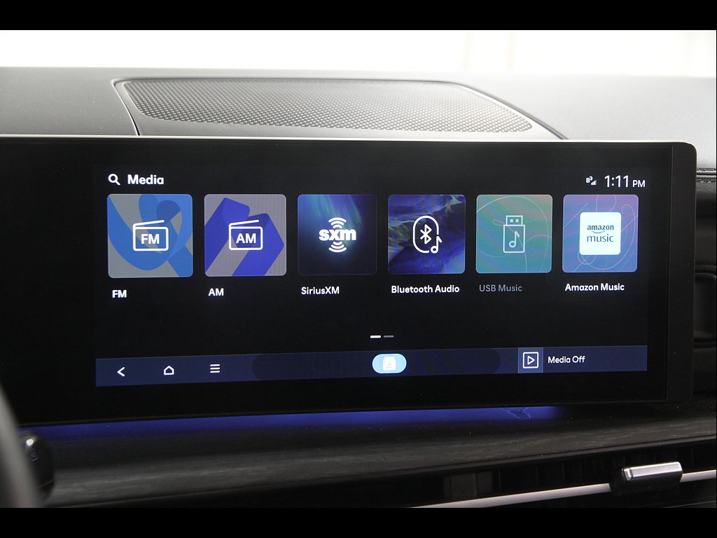 2025 Hyundai Santa Fe Limited - Photo 11