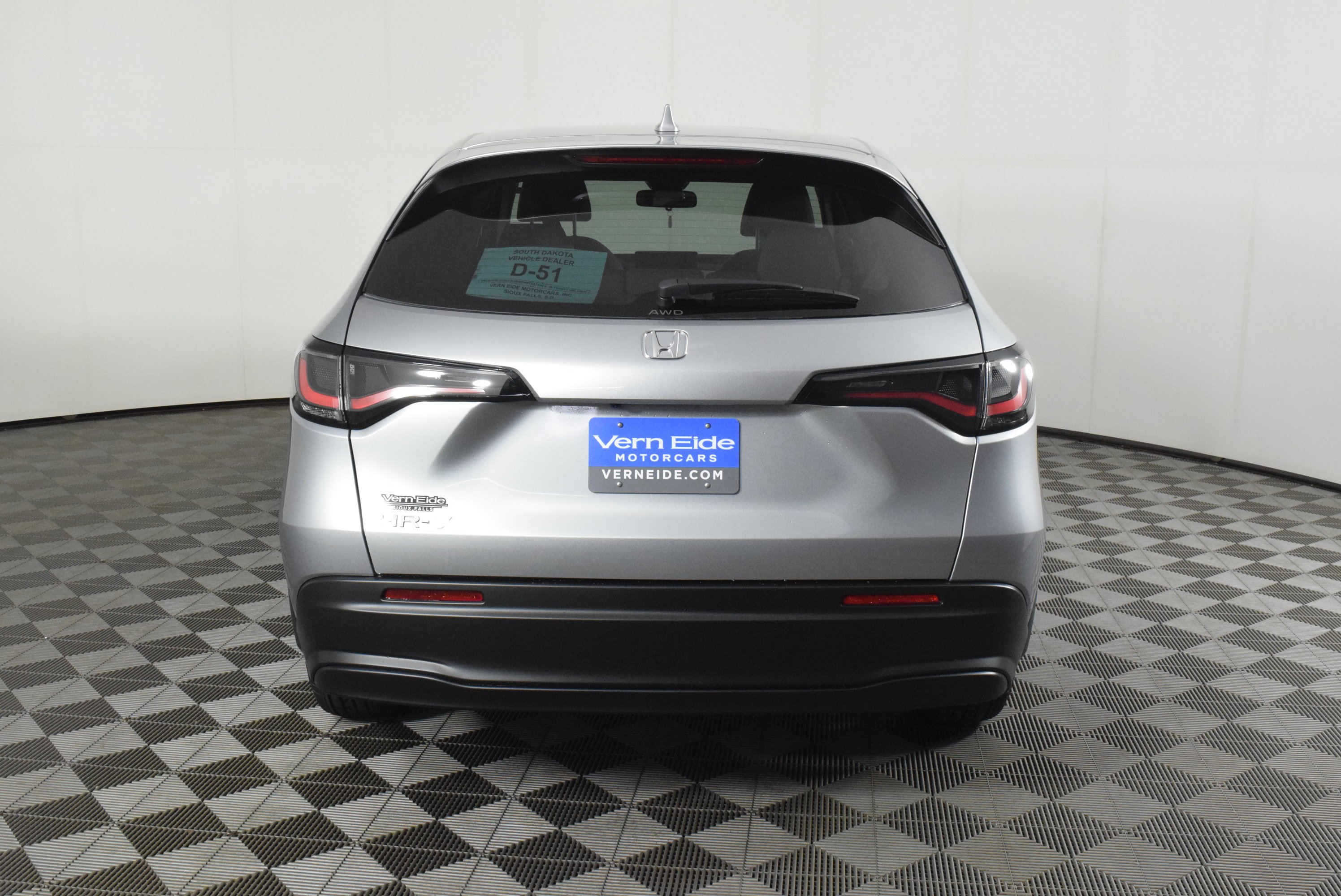 New 2027 Solar Silver Metallic Honda LX image 7