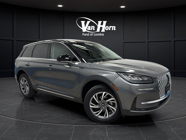 Used 2025 Asher Gray Metallic Clearcoat Lincoln Premiere image 1