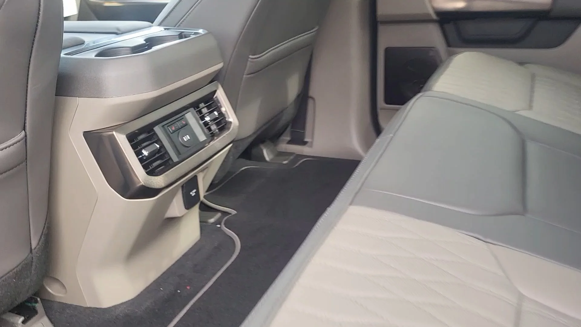 New 2026 Avalanche Ford Platinum image 21