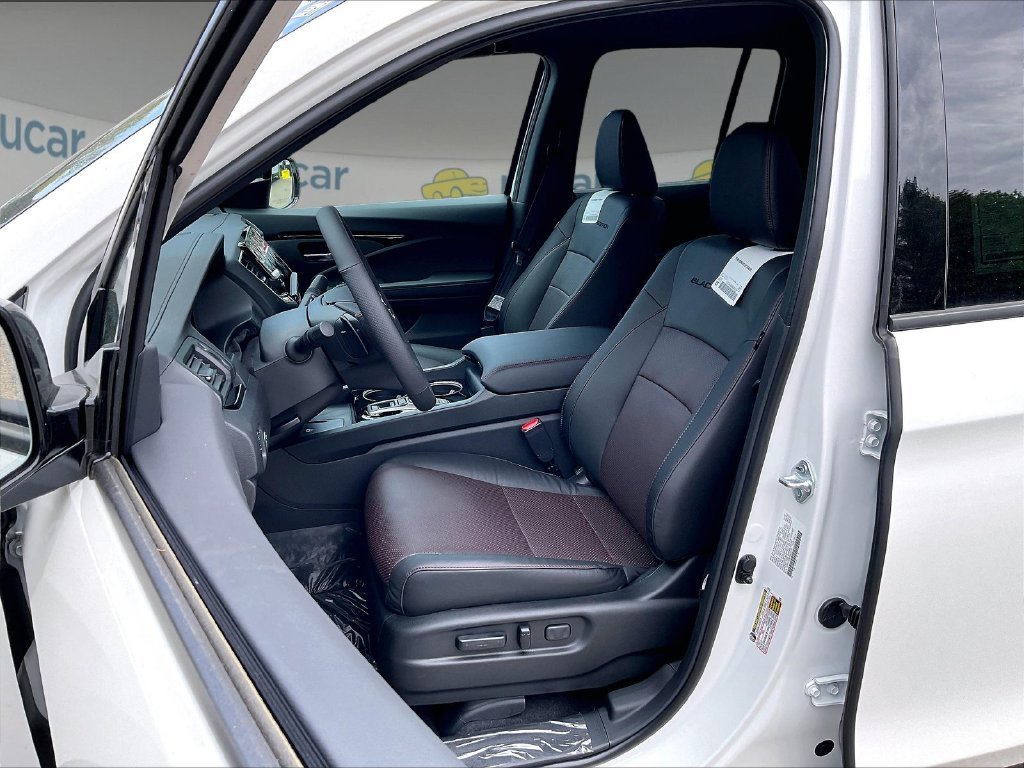 New 2026 Platinum White Pearl Honda Black Edition image 10