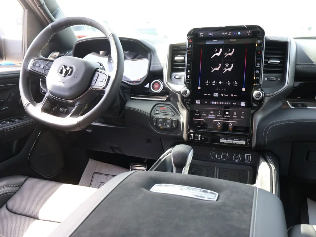 New 2026 Diamond Black Crystal Pearl-Coat Exterior Paint RAM RHO image 13