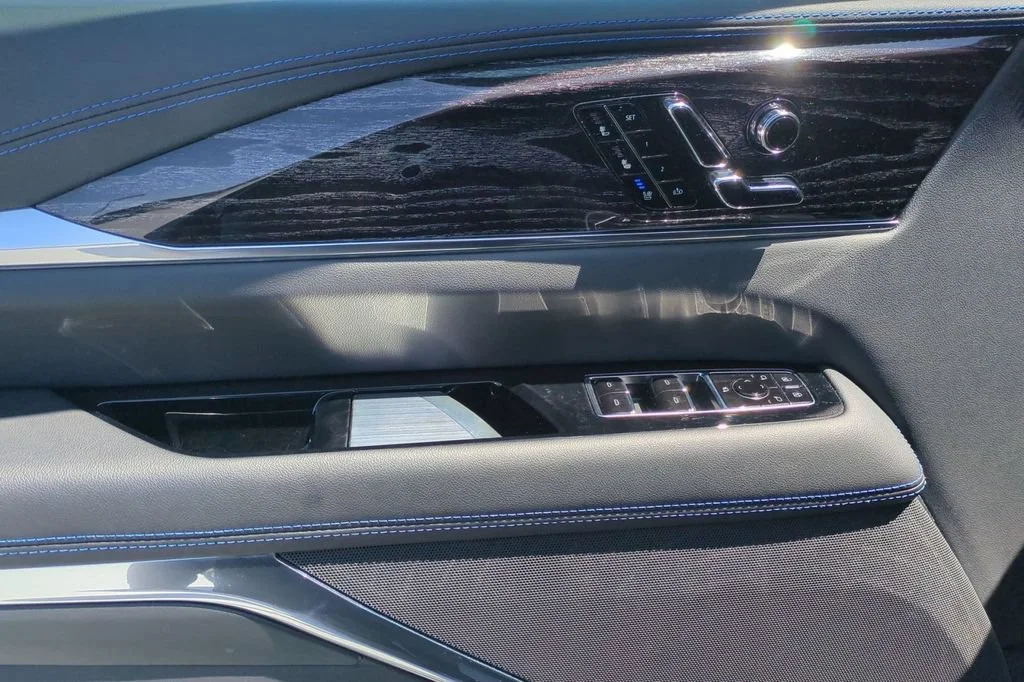 2026 Cadillac Escalade IQ Sport - Photo 24