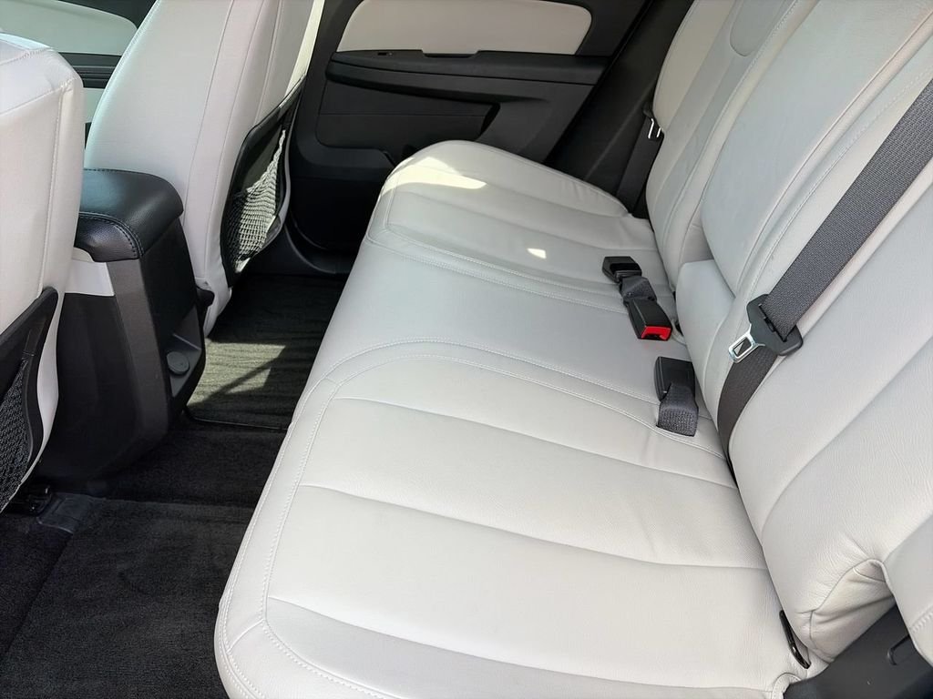 Used 2015 Silver Chevrolet LT image 13