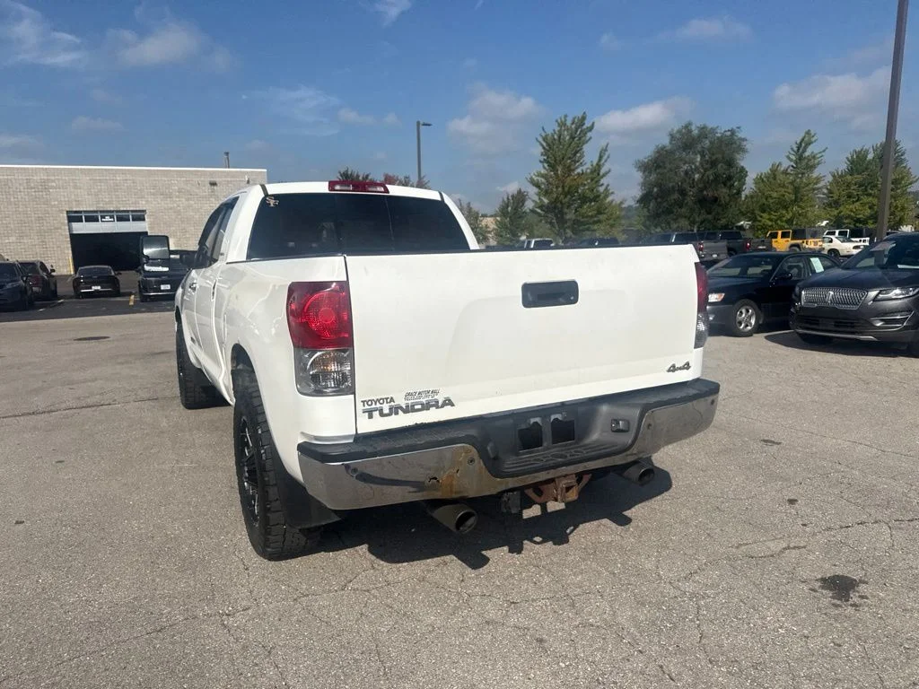 Used 2008  Toyota Limited image 18